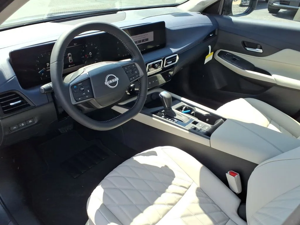 New 2026 Everest White Pearl TriCoat / Super Black Two-tone Nissan Platinum image 21