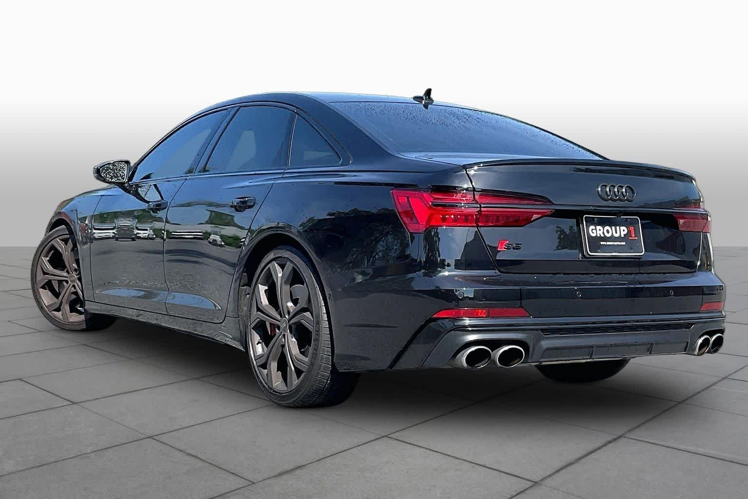 Used 2024 Brilliant Black Audi Premium Plus image 10