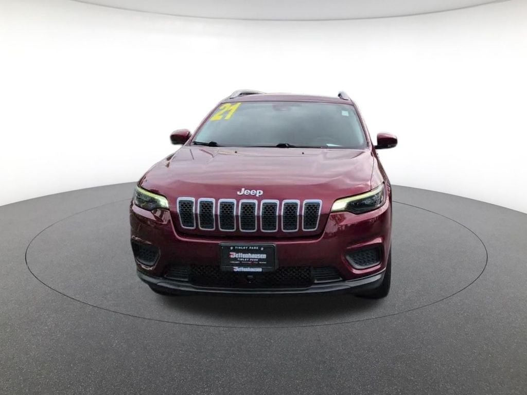 Certified Used 2021 Velvet Jeep Latitude image 2