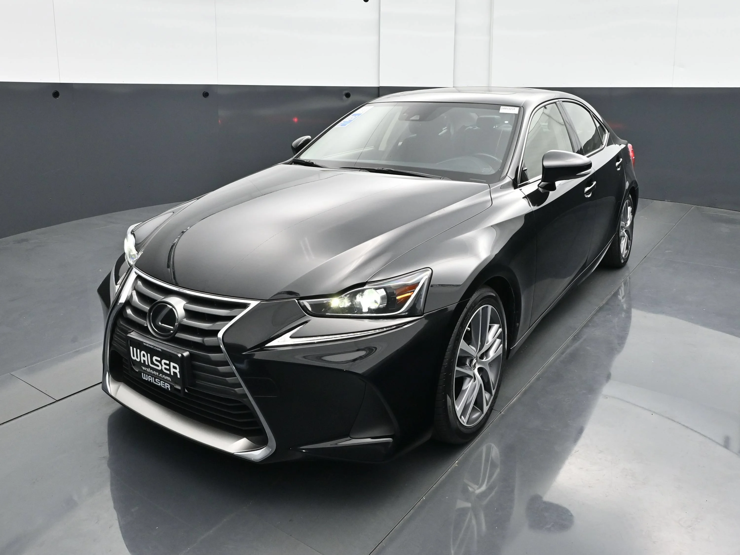 2019 Lexus IS