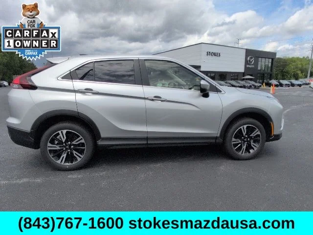 Used 2025 Silver Mitsubishi SE image 6