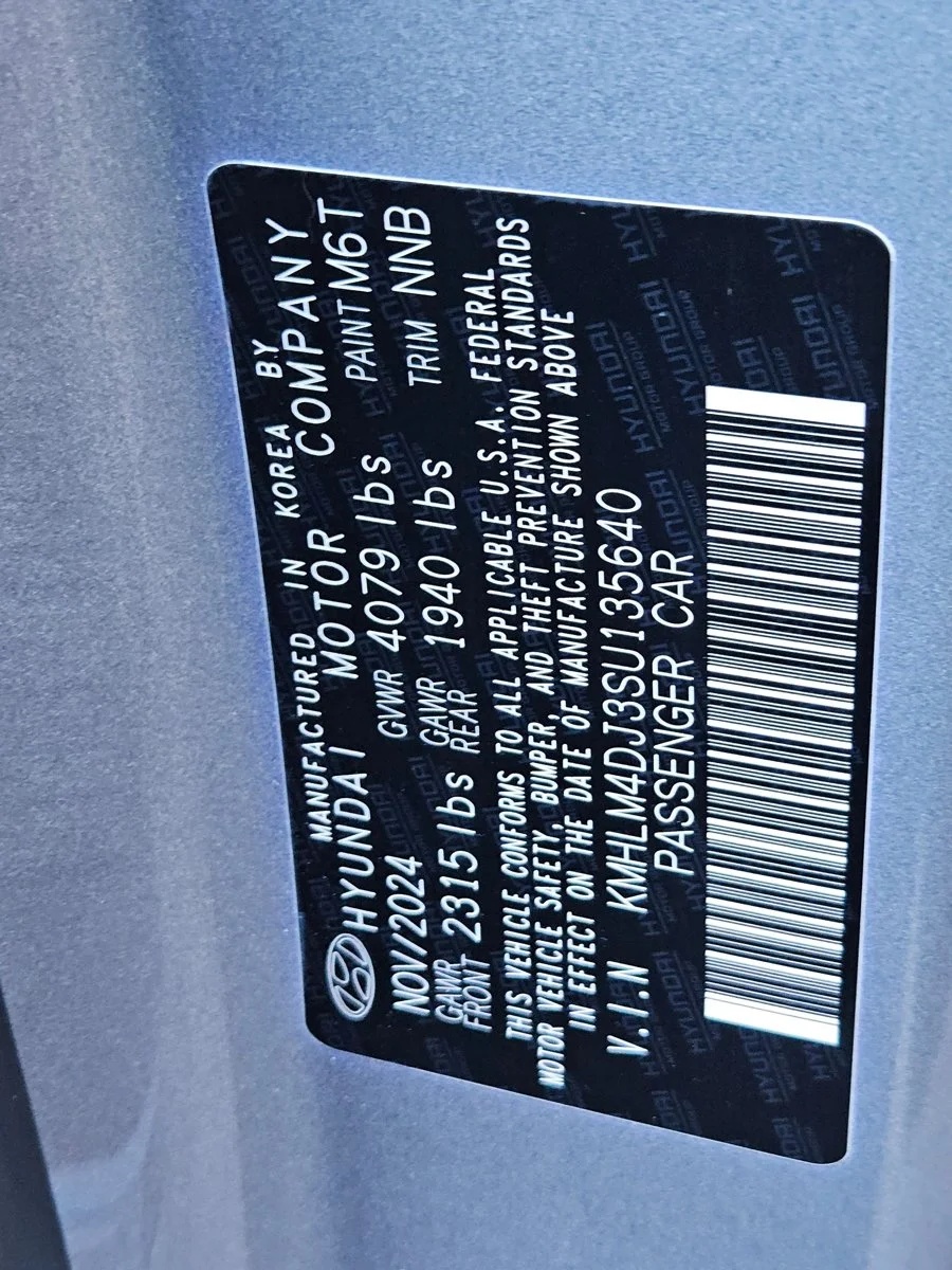 2025 Hyundai Elantra Blue - Photo 23