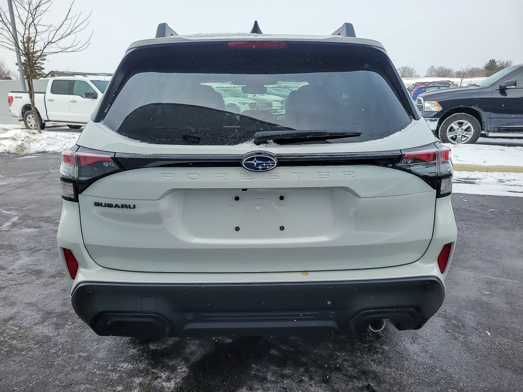 Used 2026 Crystal White Pearl Subaru Limited image 4