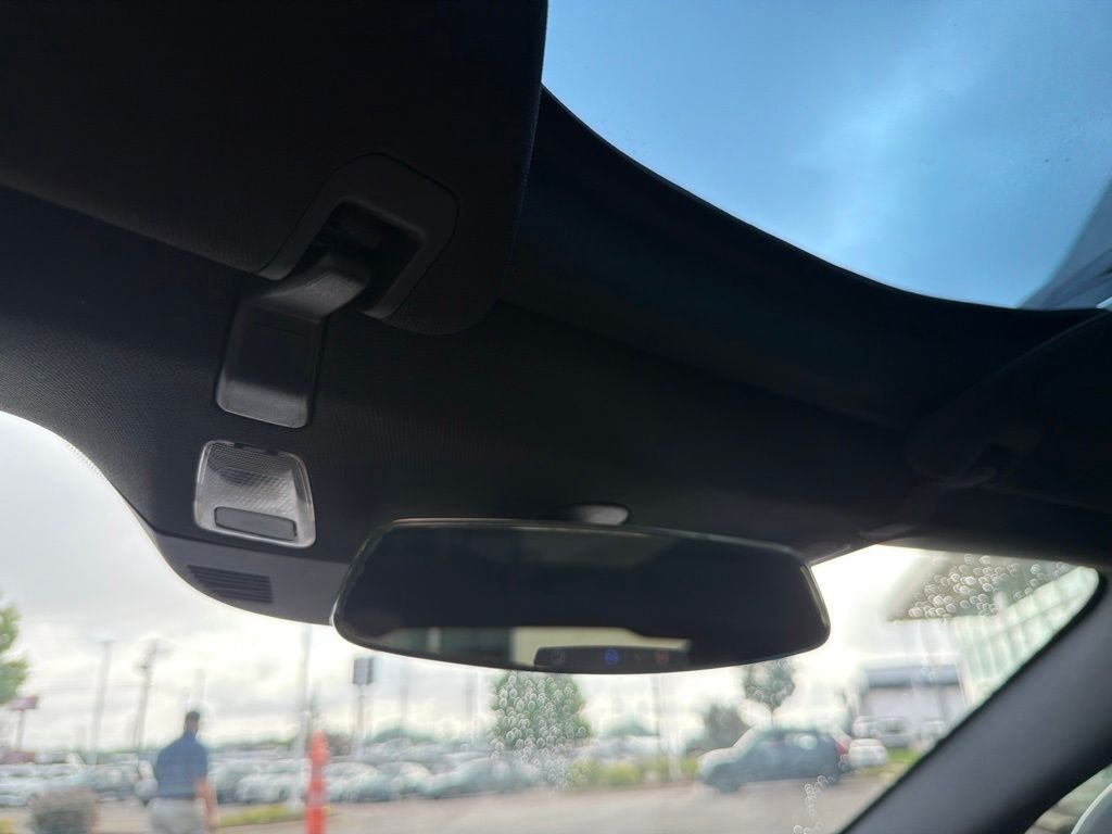 Used 2014 Black Chevrolet Base image 25