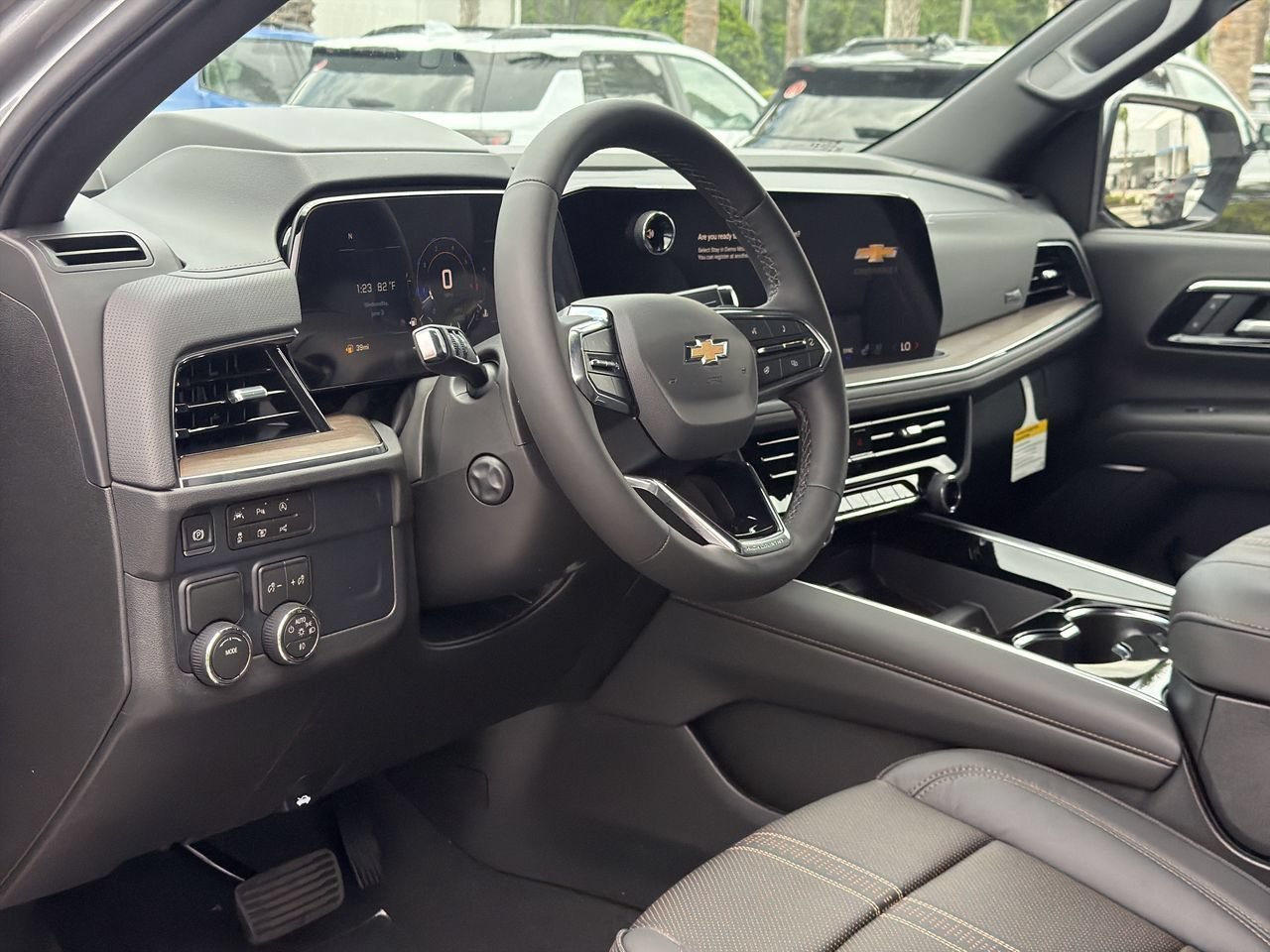 2026 Chevrolet Suburban High Country - Photo 10