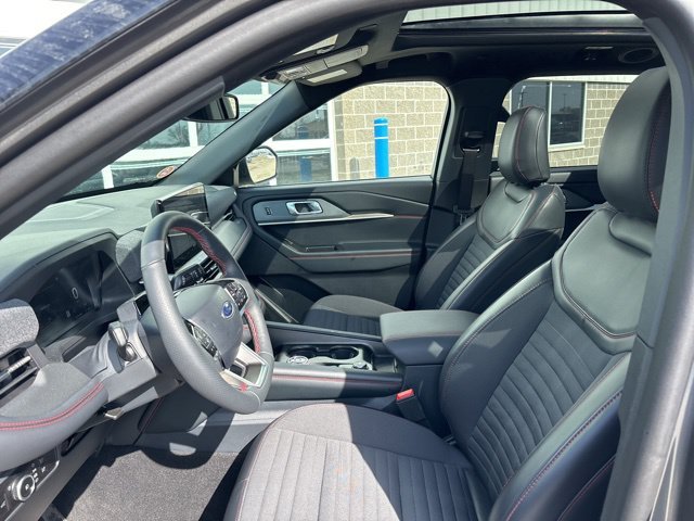 2026 Ford Explorer ST-Line - Photo 46