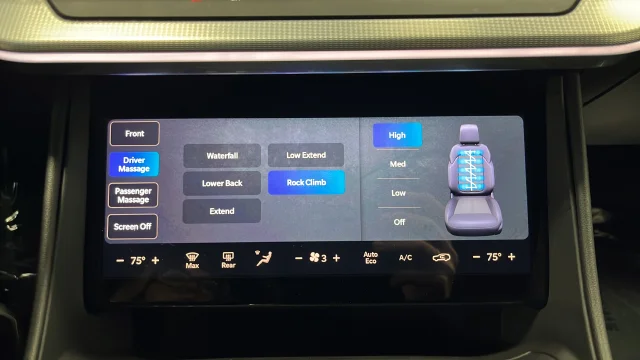 Used 2025 Diamond Black Jeep Launch Edition image 31