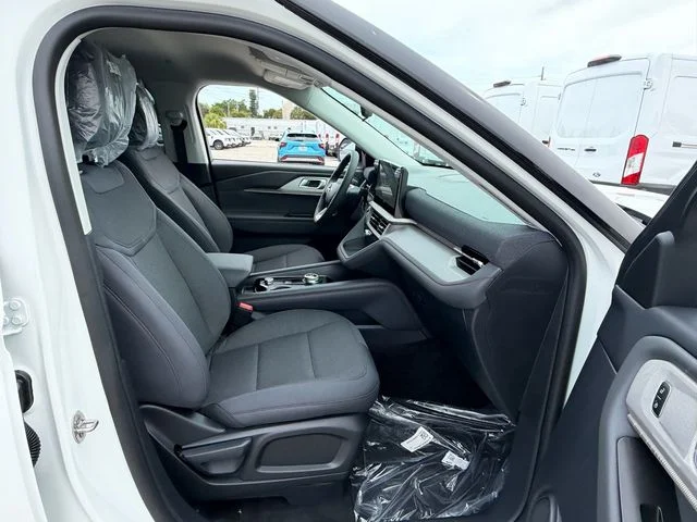 New 2026 Star White Metallic Tri-Coat Ford Active 100A image 8