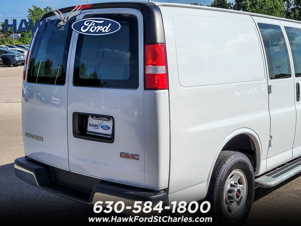 Used 2024 Summit White GMC CARGO image 6