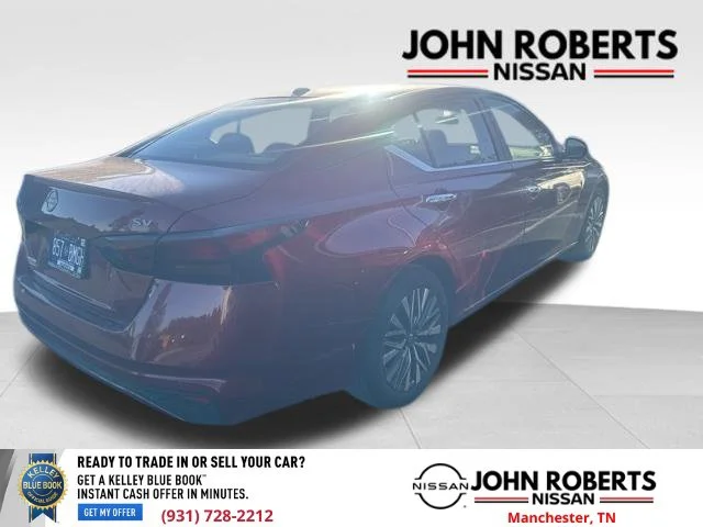 Used 2024 Red Nissan 2.5 SV image 6
