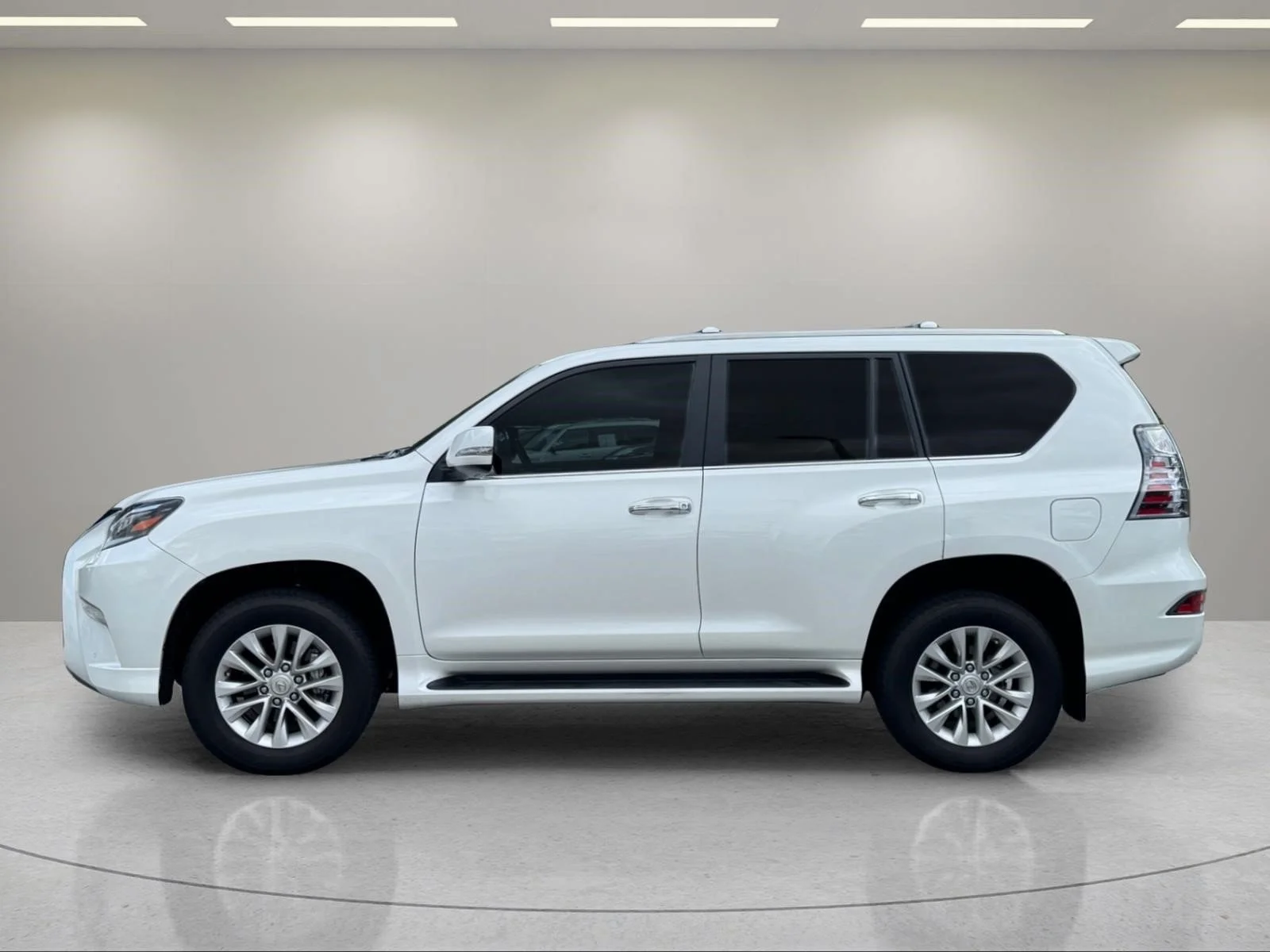 Used 2021 Starfire Pearl Lexus GX 460 Premium image 2