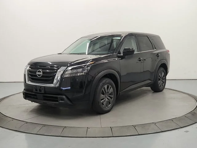 Used 2025 Black Nissan S image 4