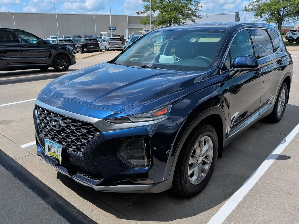 Certified Used 2020 Blue Hyundai SEL image 2