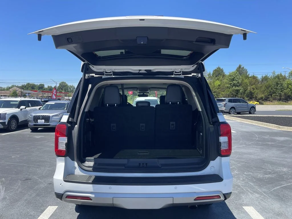 Used 2024 White Ford XLT image 28