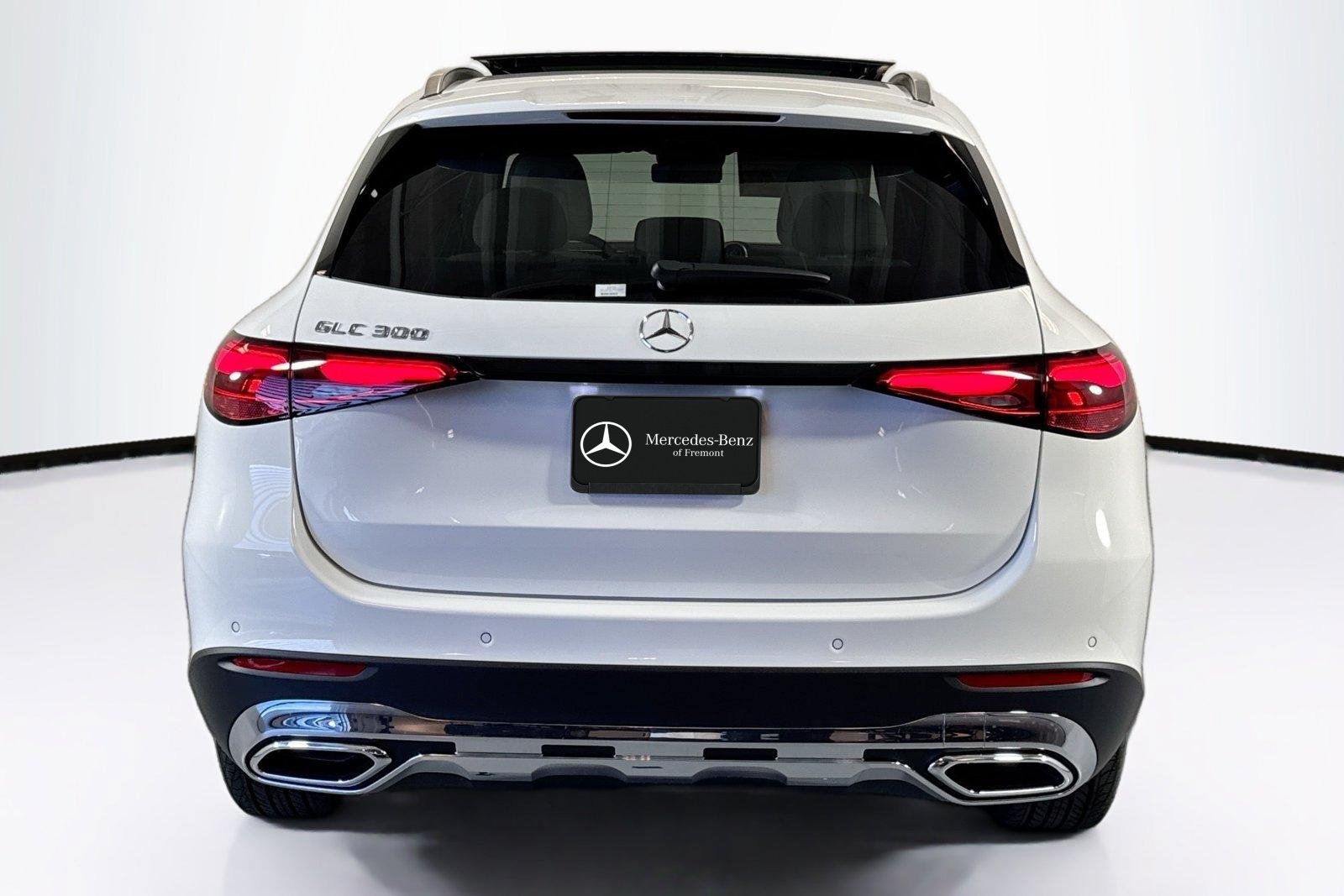 New 2026 Polar White Mercedes-Benz GLC 300 image 6