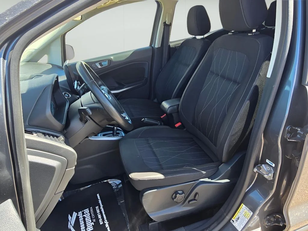 Used 2020 Smoke Metallic Ford SE image 28