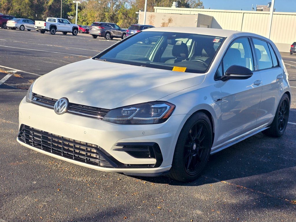 Used 2018 White Volkswagen DCC & Navigation 4Motion image 3
