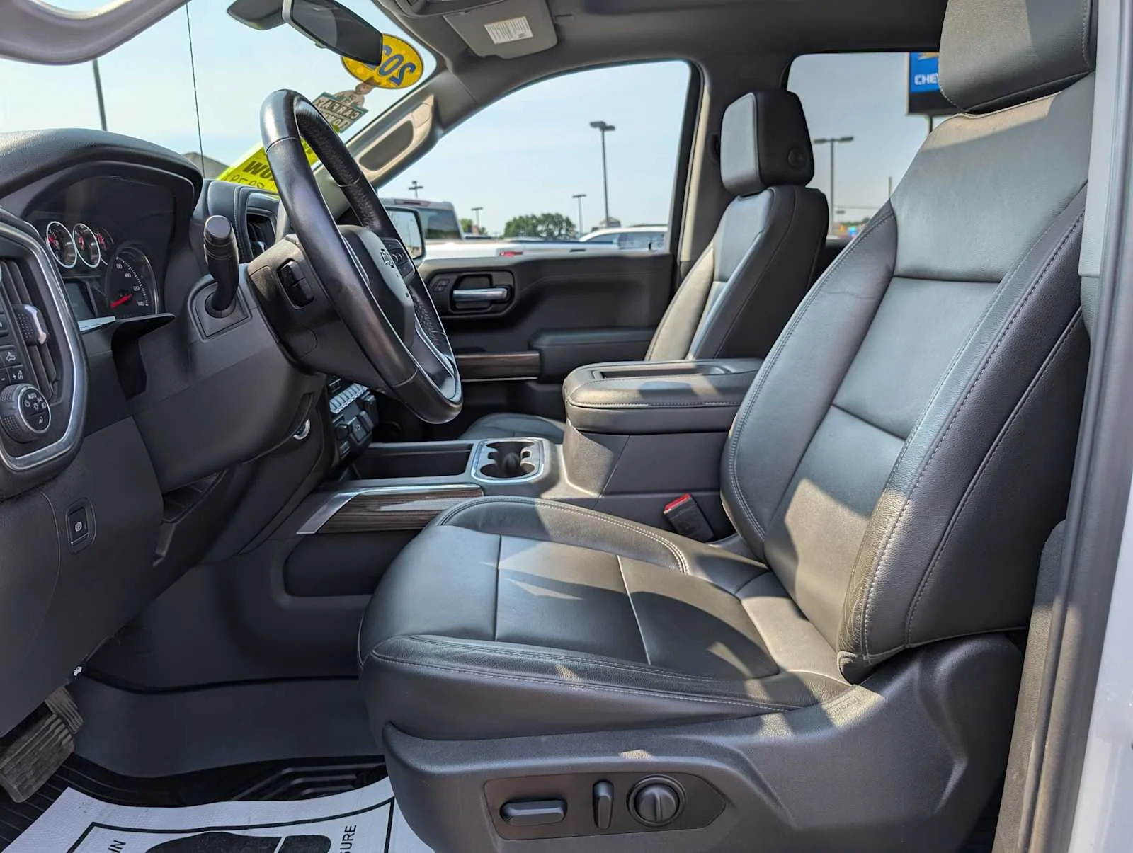 Used 2020 Summit White Chevrolet LT Trail Boss image 4