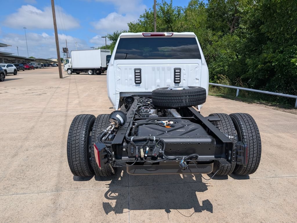 New 2026 Summit White Chevrolet Work Truck image 24