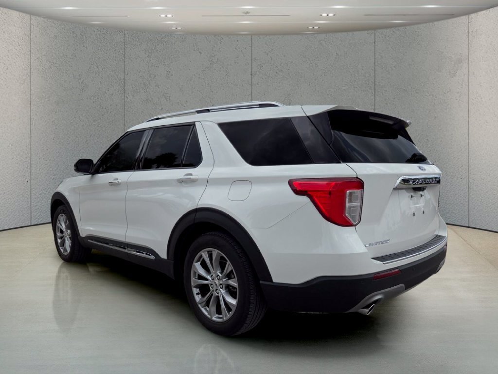 Used 2021 White Metallic Ford Limited image 7