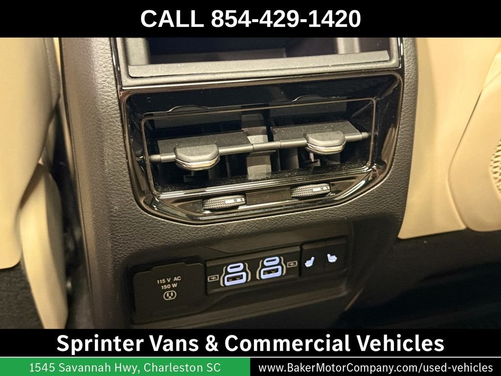 Used 2025 Gray Metallic Jeep Limited image 27