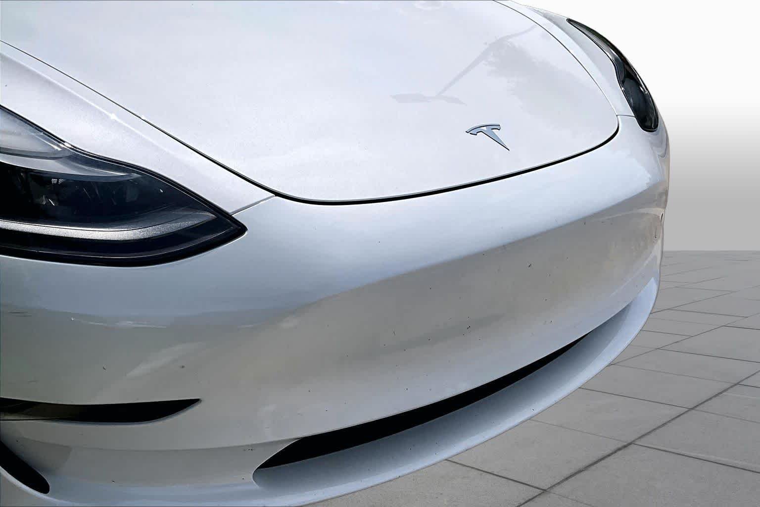 Used 2023 Pearl White Multi-Coat Tesla  image 26