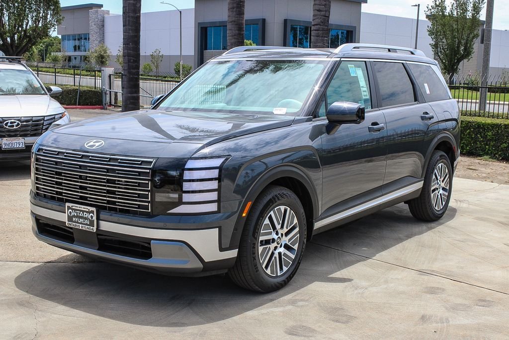 New 2026 Gray Hyundai SEL Premium image 4