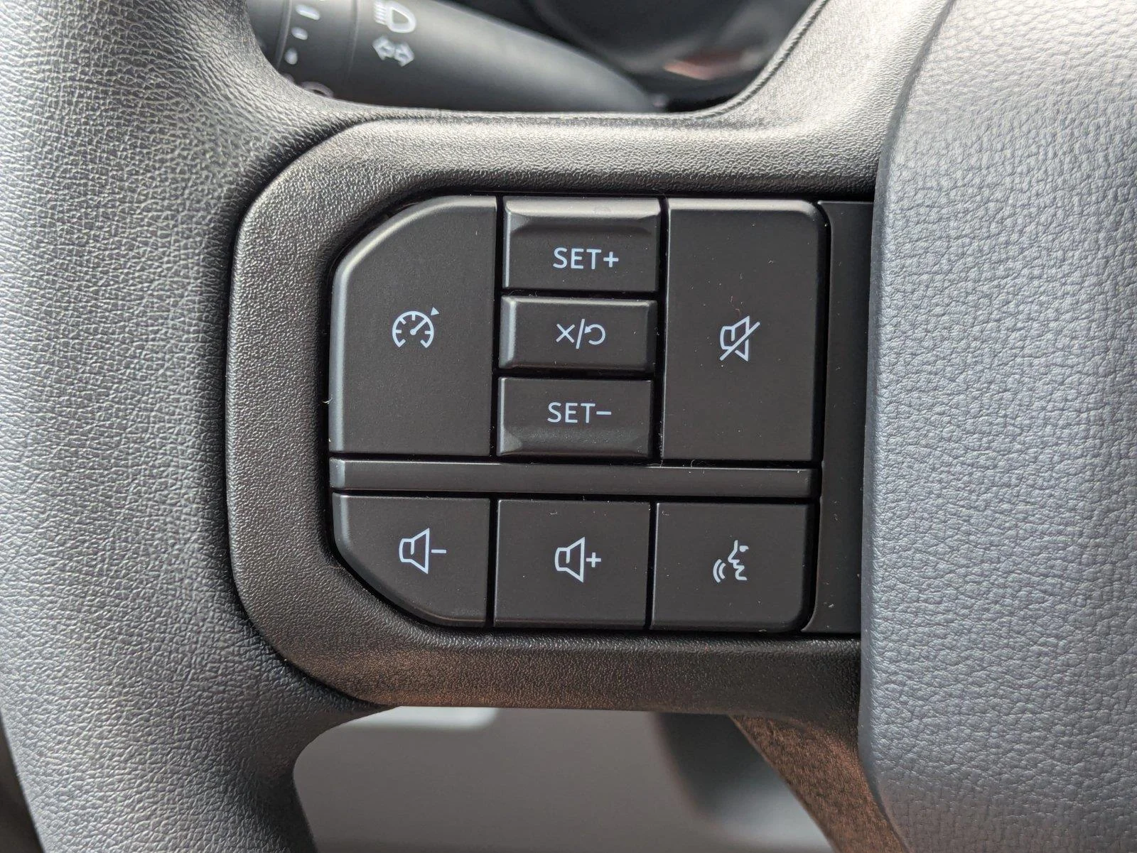 New 2026 Oxford White Ford F-250® XL image 29