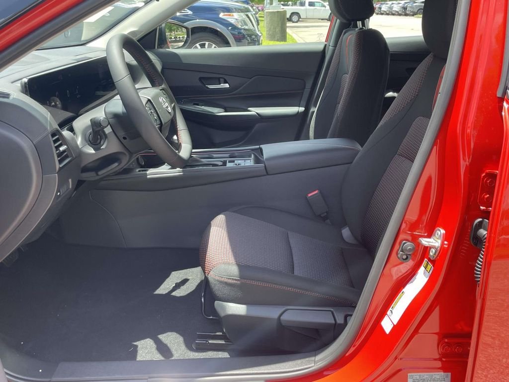 New 2026 Energetic Ember / Super Black Two-tone Nissan SR image 13