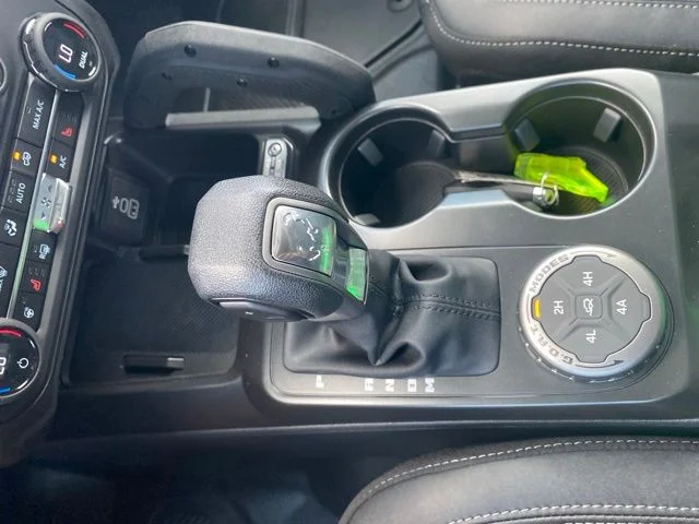 New 2026 Avalanche Gray Ford Badlands® image 29