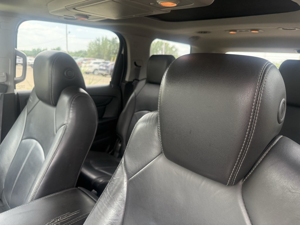 Used 2014  GMC SLT image 11