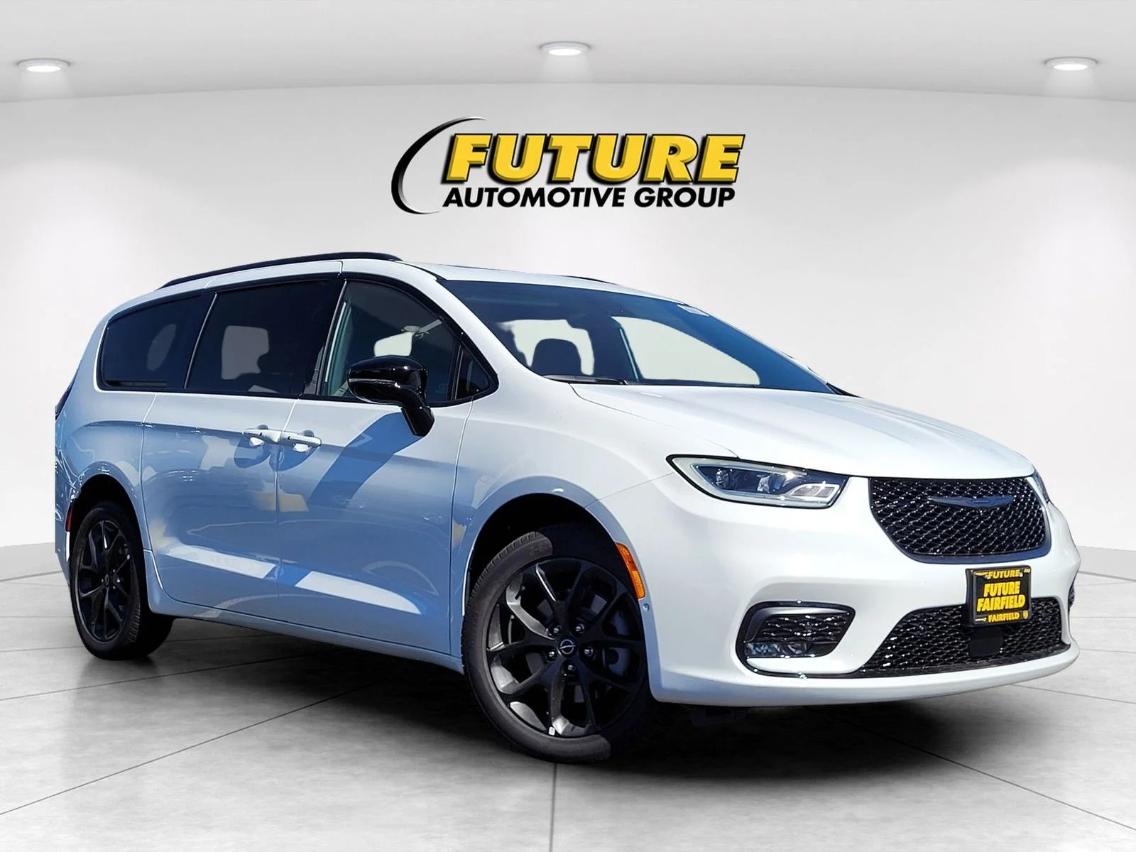 2026 Chrysler Pacifica Limited AWD's photo