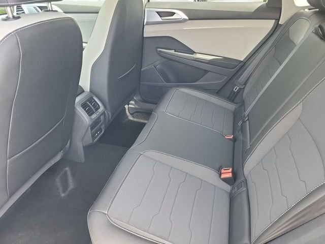 New 2026 White Volkswagen 1.5T SE image 13