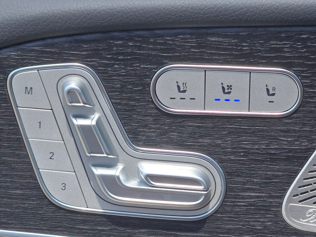 New 2026 MANUFAKTUR Alpine Grey Mercedes-Benz GLS 450 image 6
