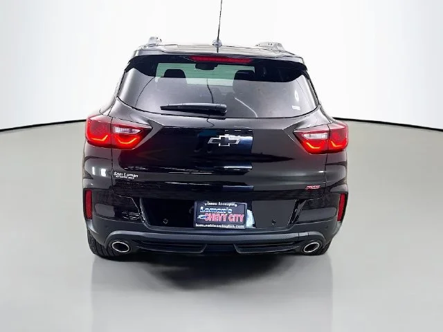 New 2026 Mosaic Black Metallic Chevrolet RS image 7
