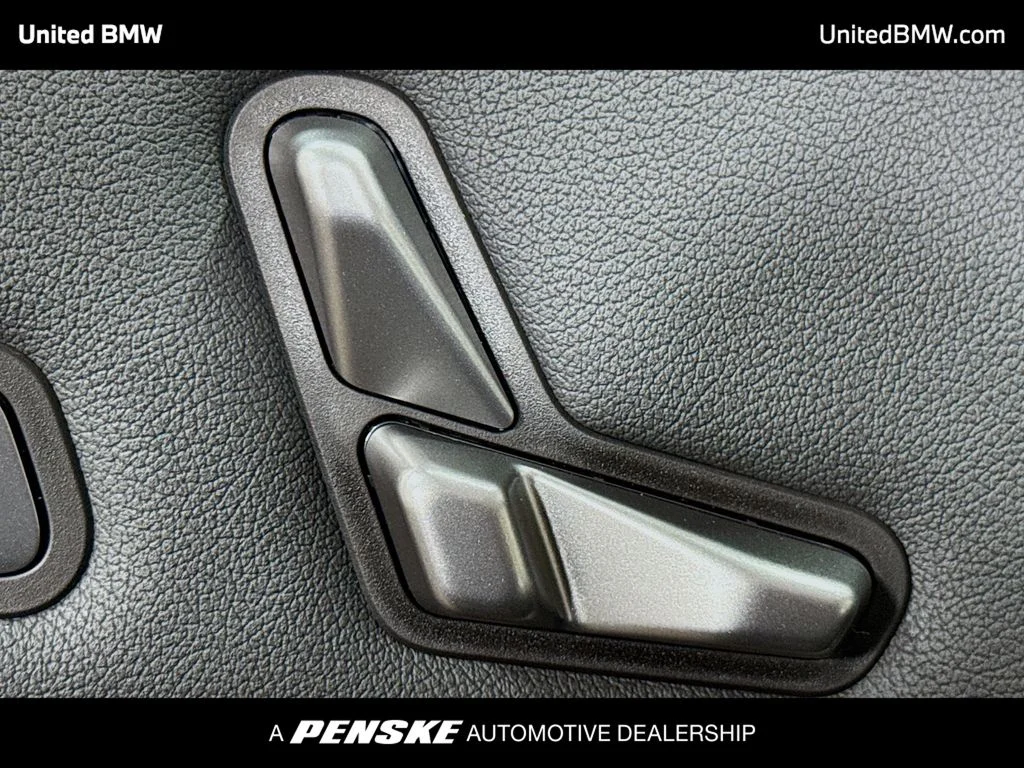 2026 BMW iX 60 - Photo 4