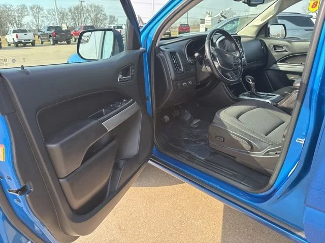 2022 Chevrolet Colorado LT - Photo 12