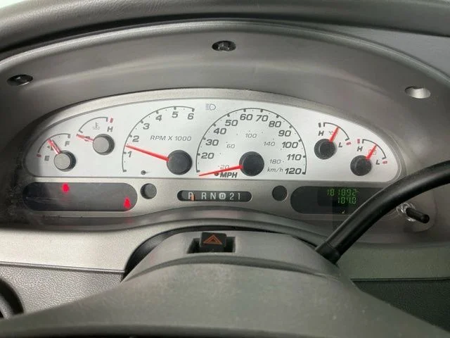 Used 2004 Silver Ford XLT image 10