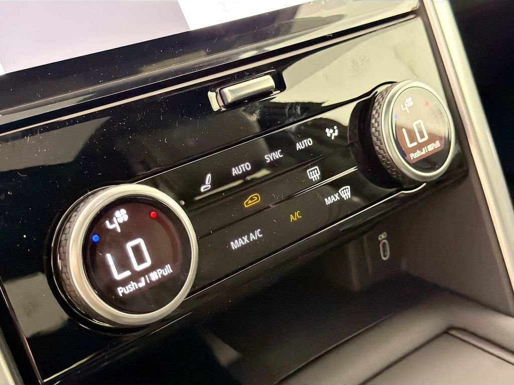 New 2026 Fuji White Land Rover S image 16