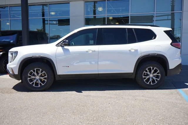 Used 2025 White Frost Tricoat GMC AT4 image 5