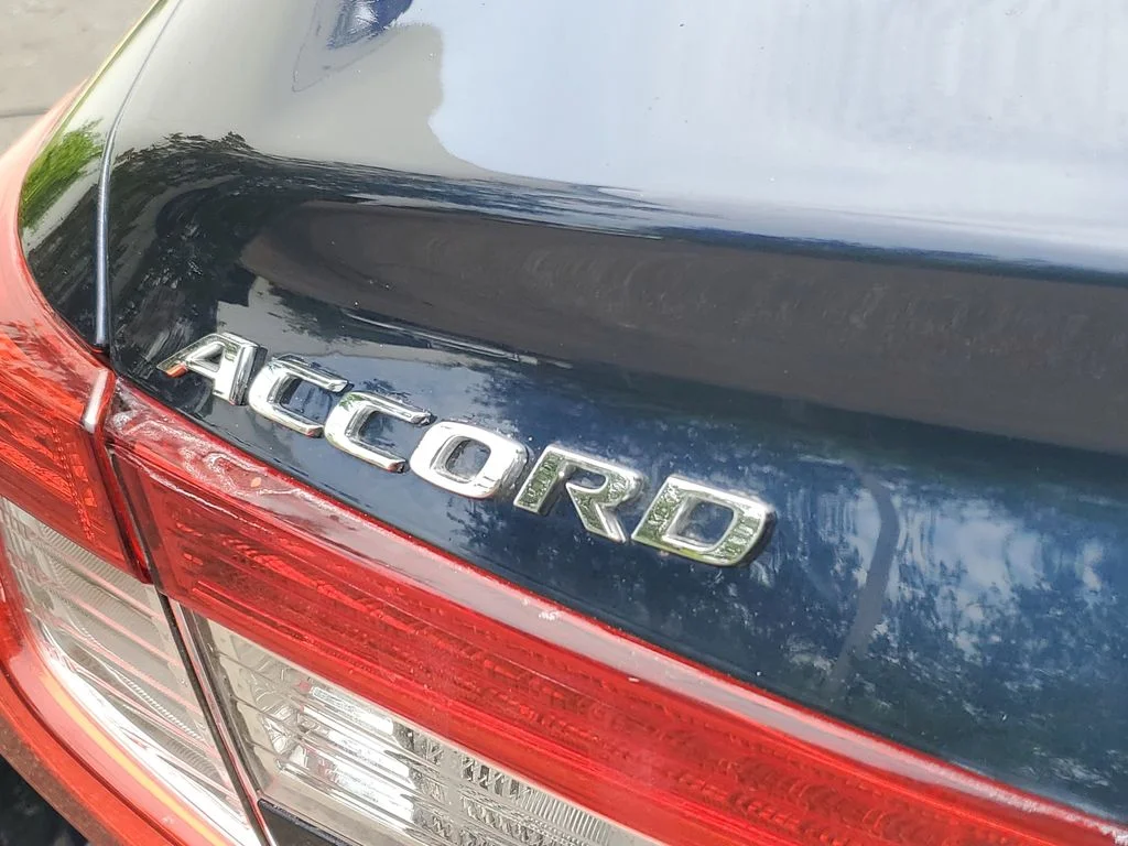 Used 2020 Blue Honda LX image 8