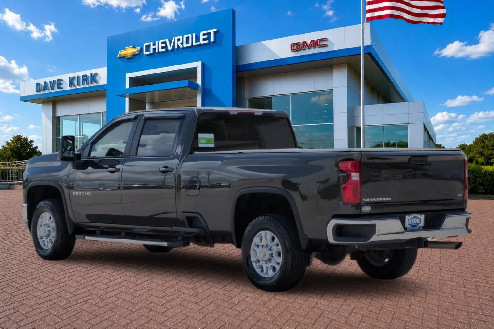 Used 2022 GREENSTONE METALLIC Chevrolet LT image 5