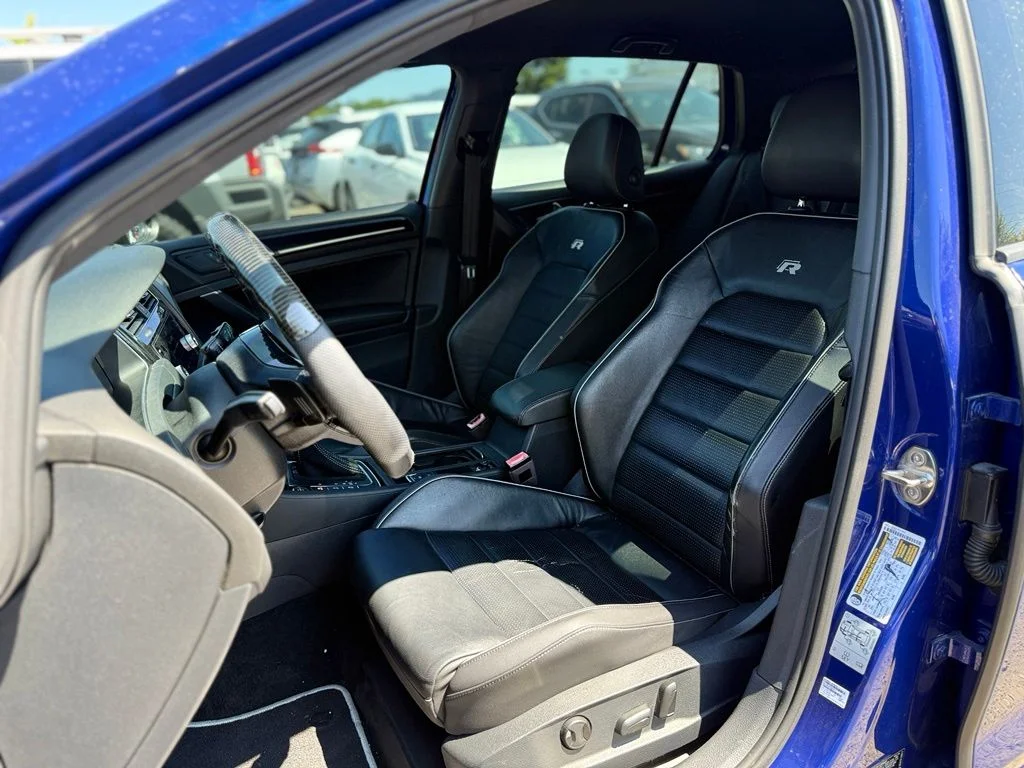Used 2018 Blue Volkswagen DCC & Navigation 4Motion image 6