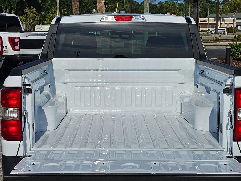 New 2026 Oxford White Ford XL image 13