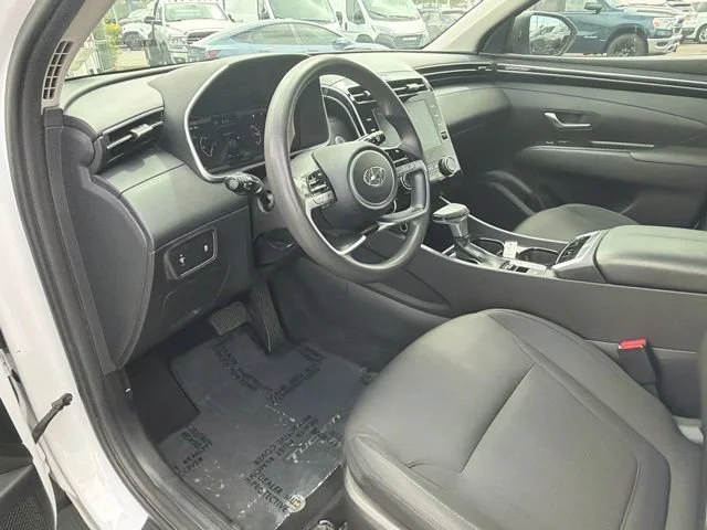 Used 2022 Quartz White Hyundai SEL image 19