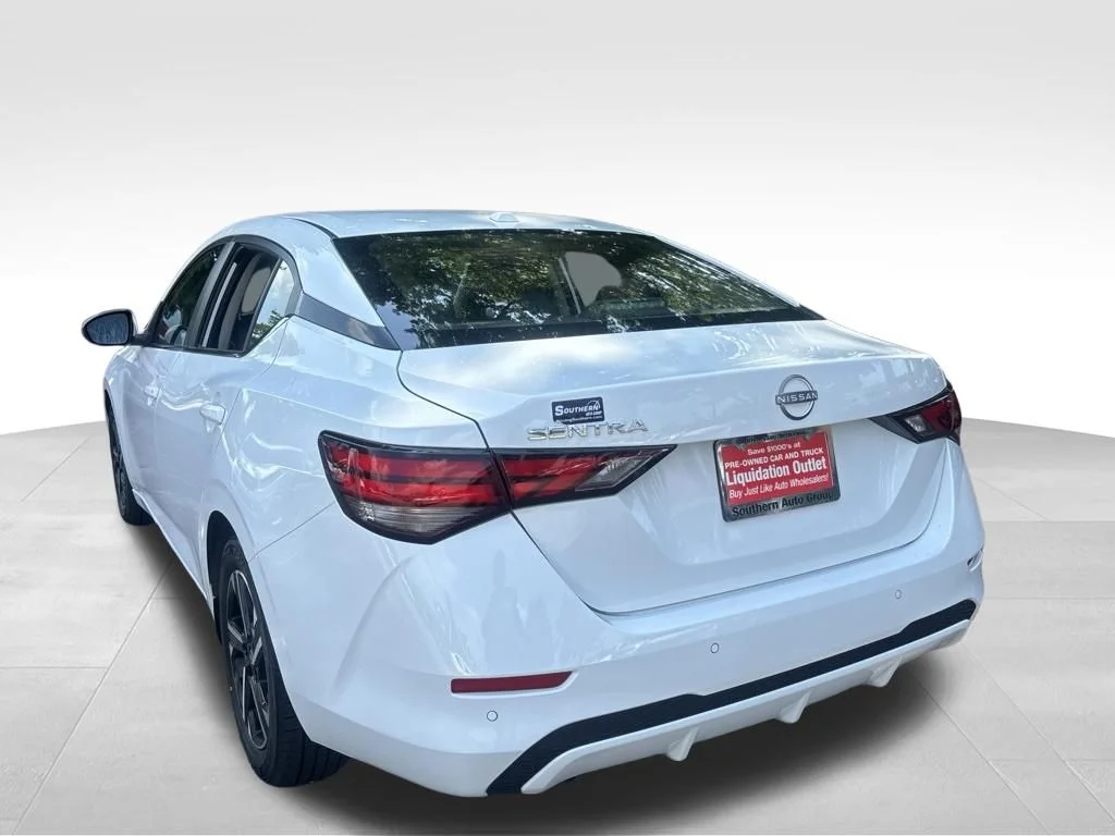 Used 2025 White Nissan SV image 12