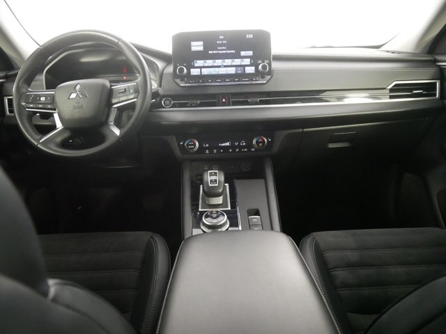 Used 2024 Black Diamond Mitsubishi SE image 19