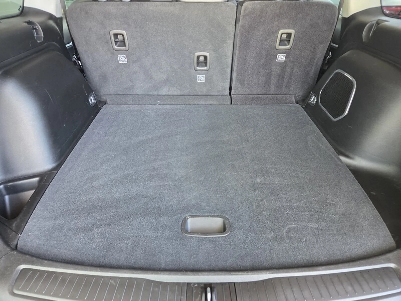 Used 2023 WHITE Jeep Limited image 17