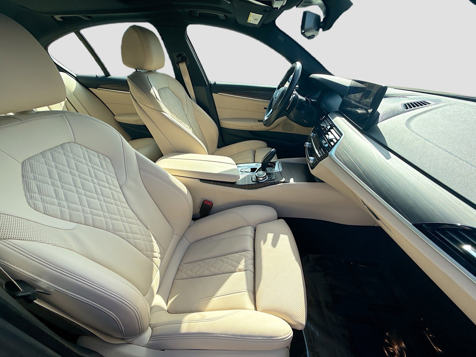 2022 BMW 5 Series 530i - Photo 30