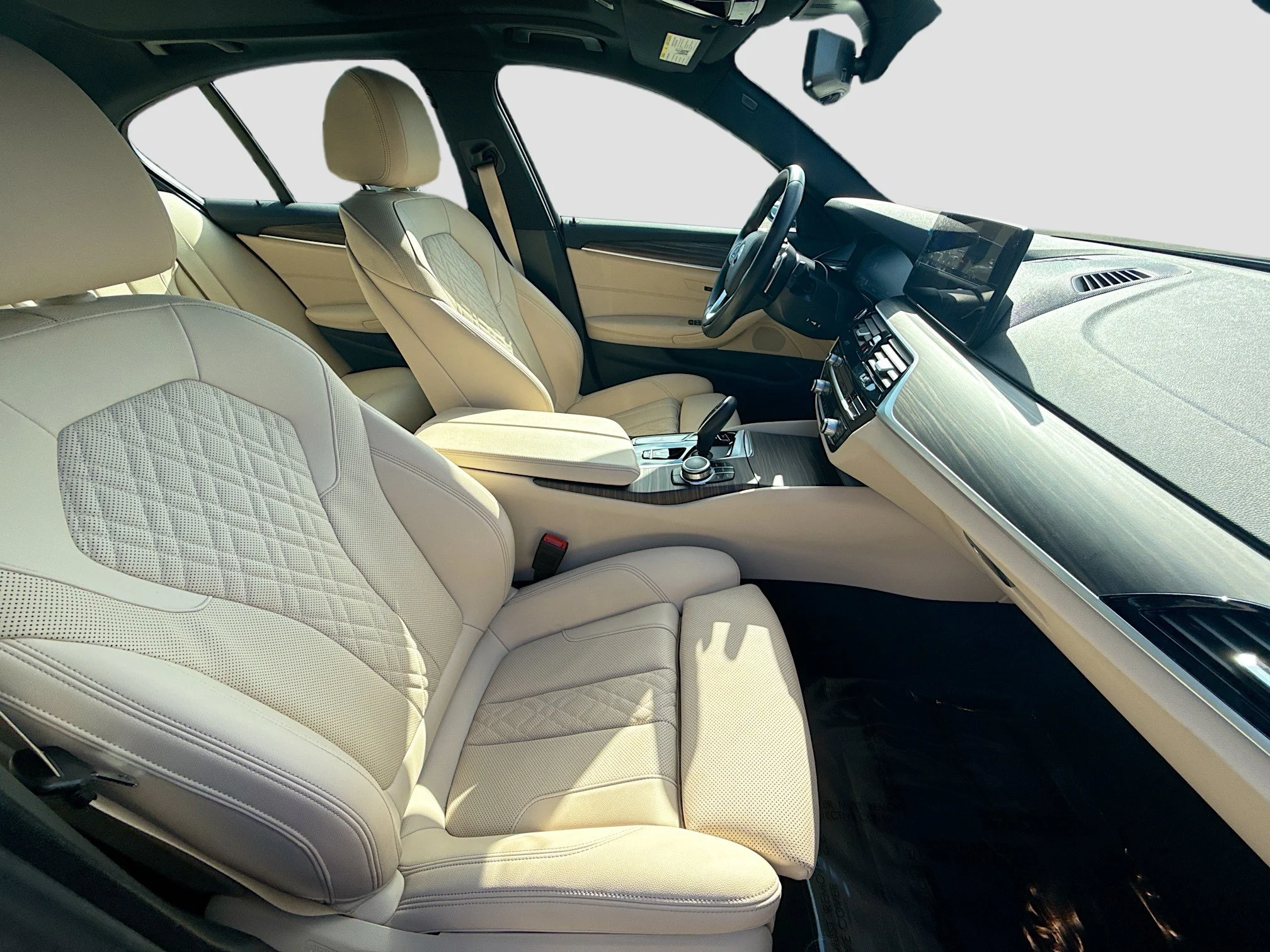 2022 BMW 5 Series 530i - Photo 30